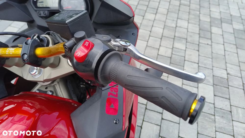 Yamaha XJ - 30