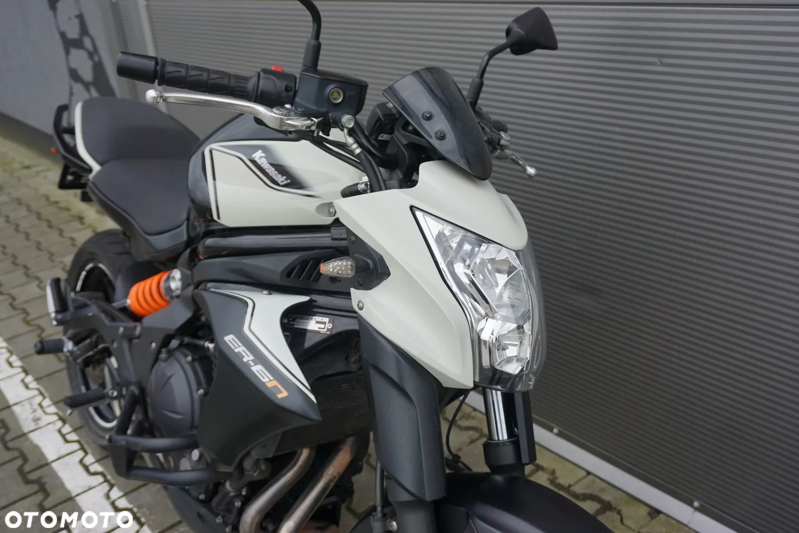 Kawasaki ER - 7