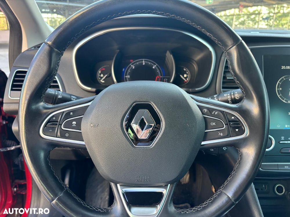 Renault Megane ENERGY dCi 110 Start & Stop Bose Edition - 8
