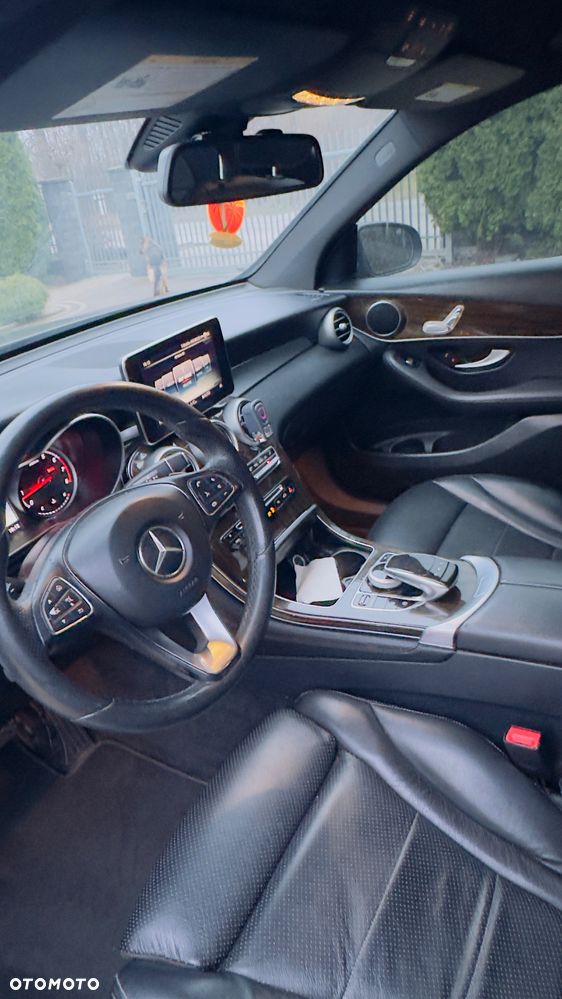 Mercedes-Benz GLC - 25