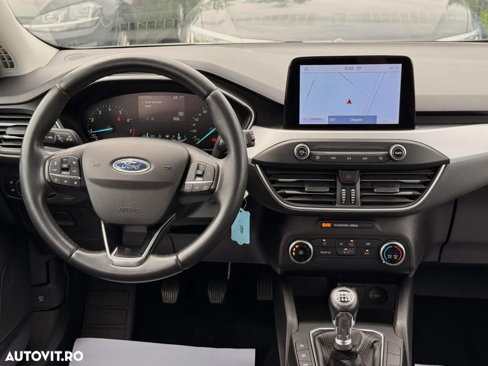 Ford Focus 1.0 EcoBoost Active Business - 8