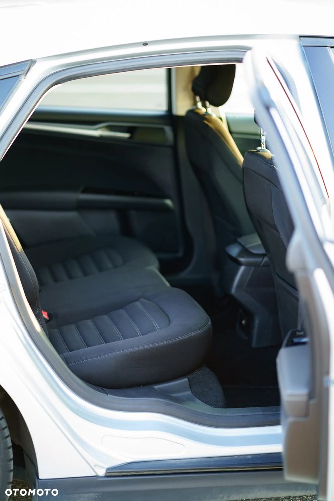 Ford Mondeo 1.5 EcoBoost Ambiente - 20