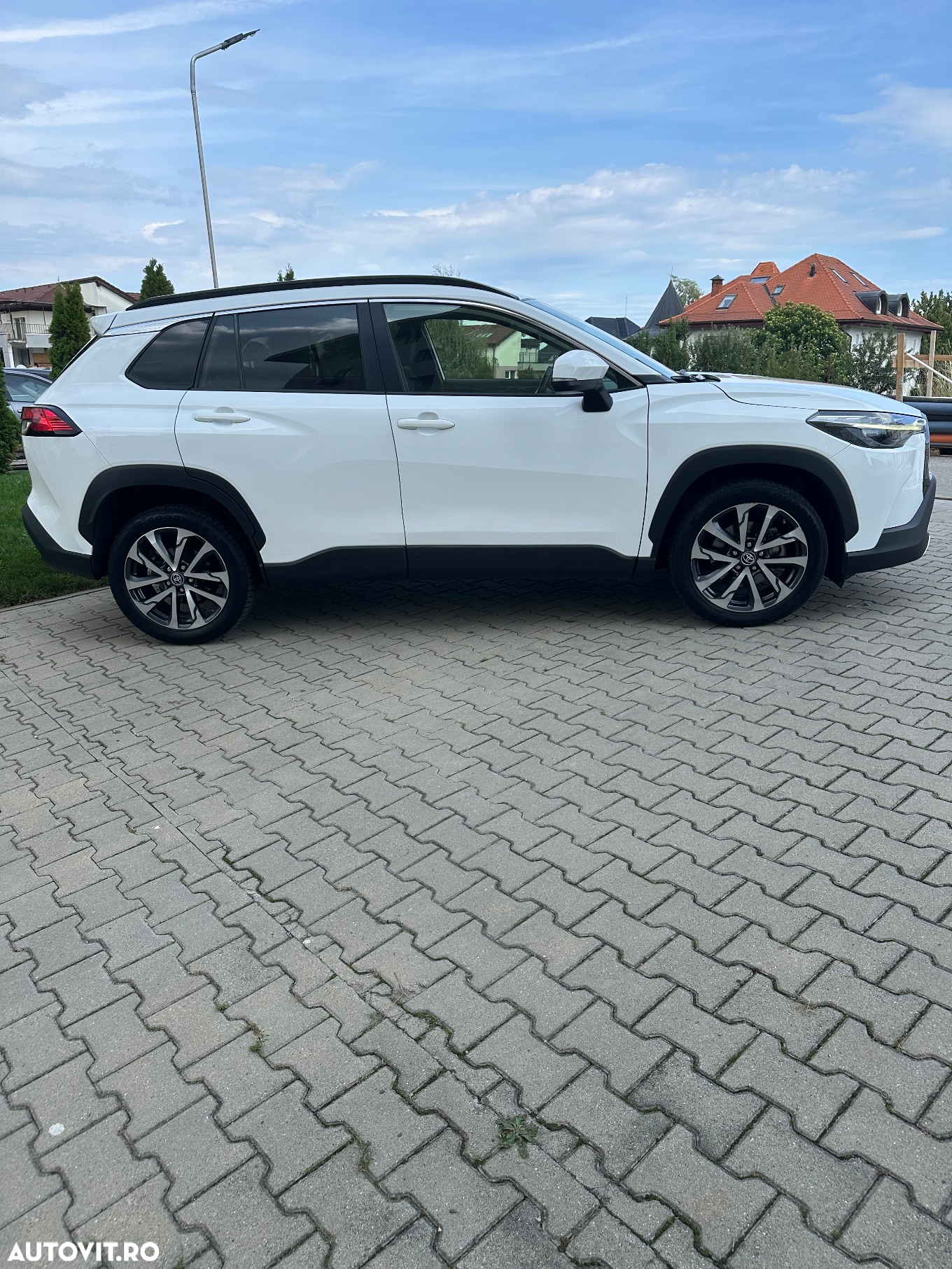 Toyota Corolla Cross Hybrid 2.0 VVT-i Lounge - 12