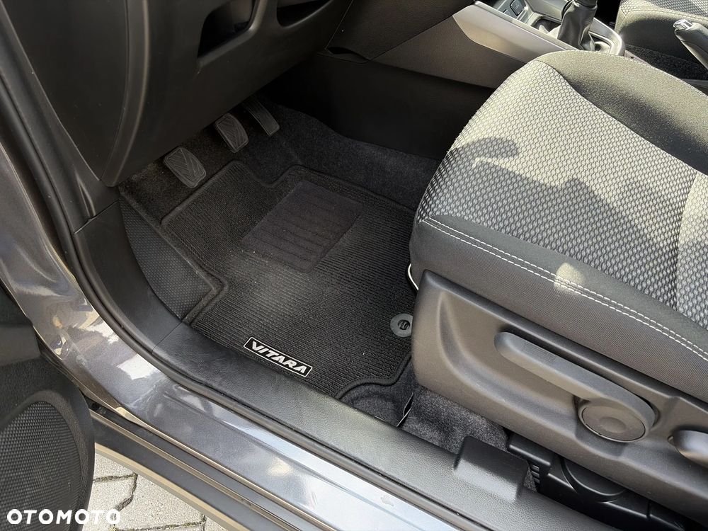 Suzuki Vitara 1.4 Boosterjet mHEV Premium Plus 2WD - 24