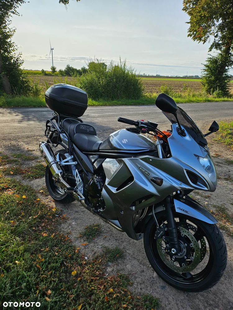 Suzuki GSX - 1