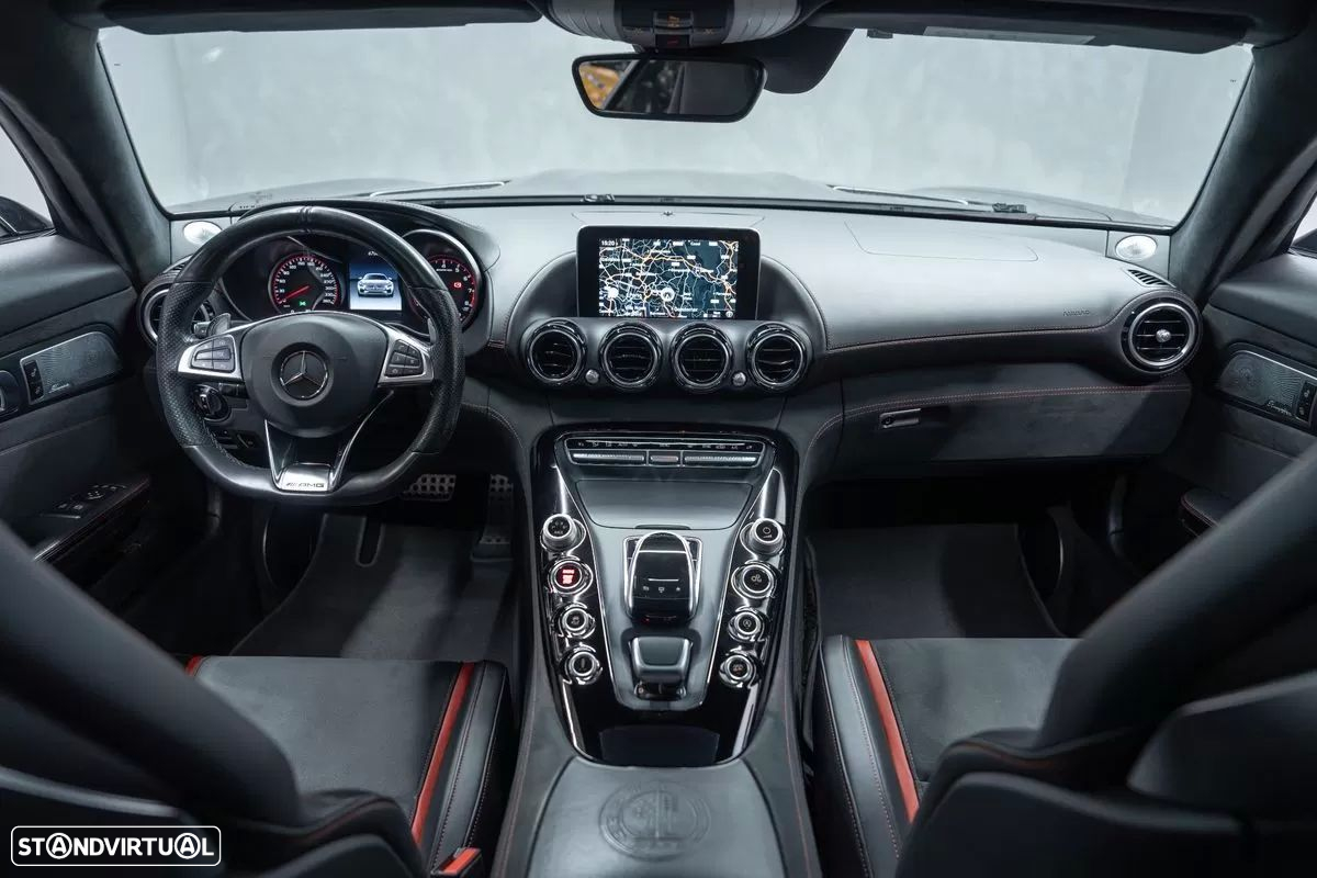 Mercedes-Benz AMG GT S - 22