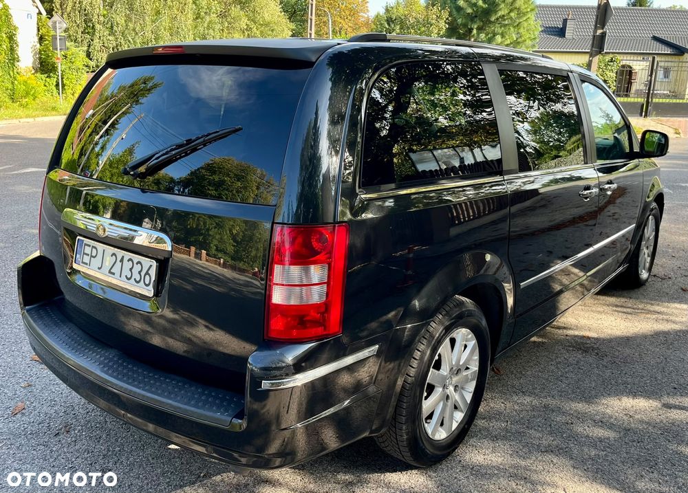 Chrysler Grand Voyager - 3