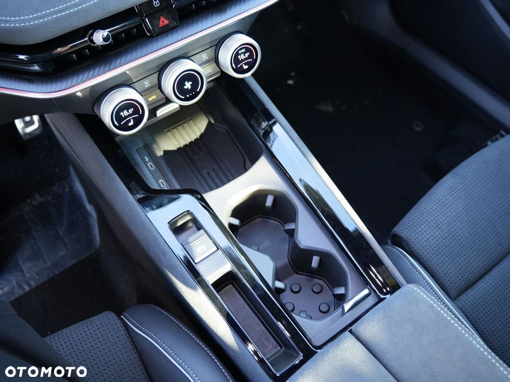 Skoda Superb 2.0 TSI Sportline DSG - 32