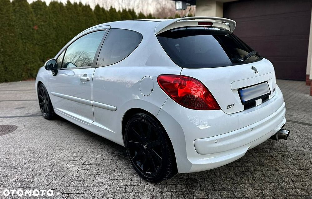 Peugeot 207 RC - 3