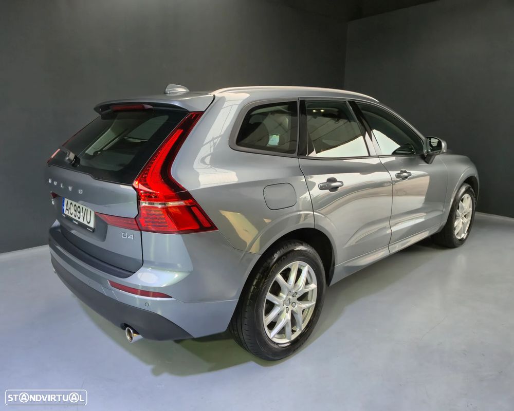 Volvo XC 60 2.0 D4 Momentum Geartronic - 6