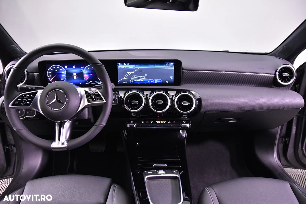 Mercedes-Benz 180 7G-DCT - 10