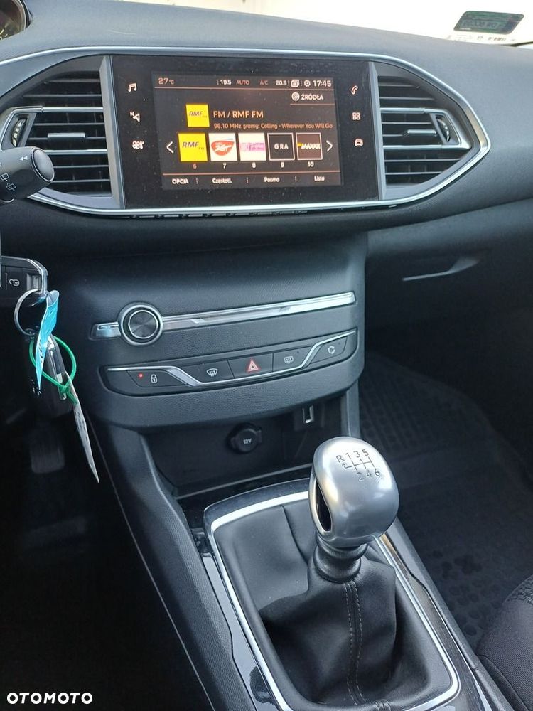 Peugeot 308 - 16