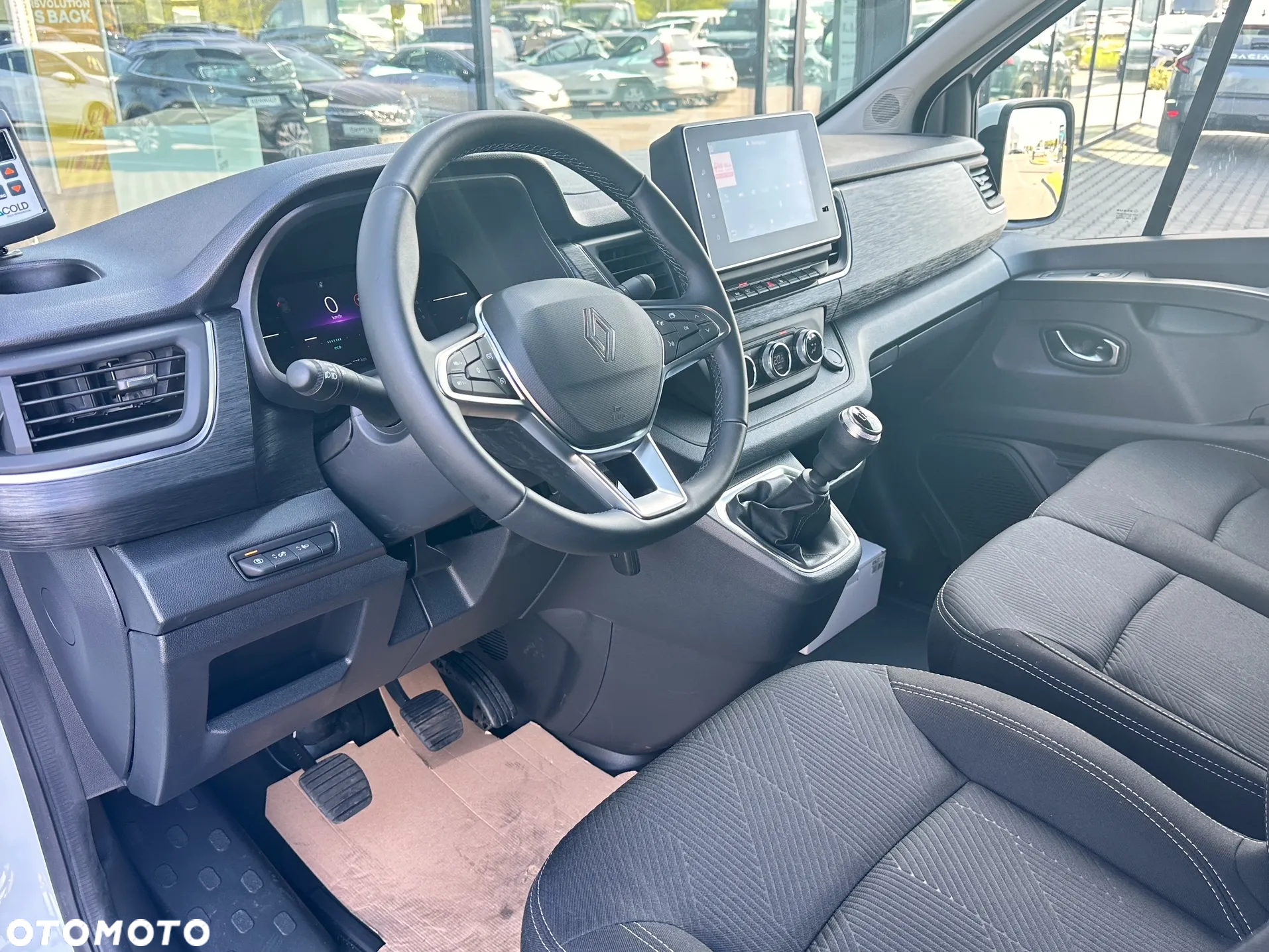 Renault Trafic L2H1 2.0 dCI 150 KM Izoterma Gruau - 10