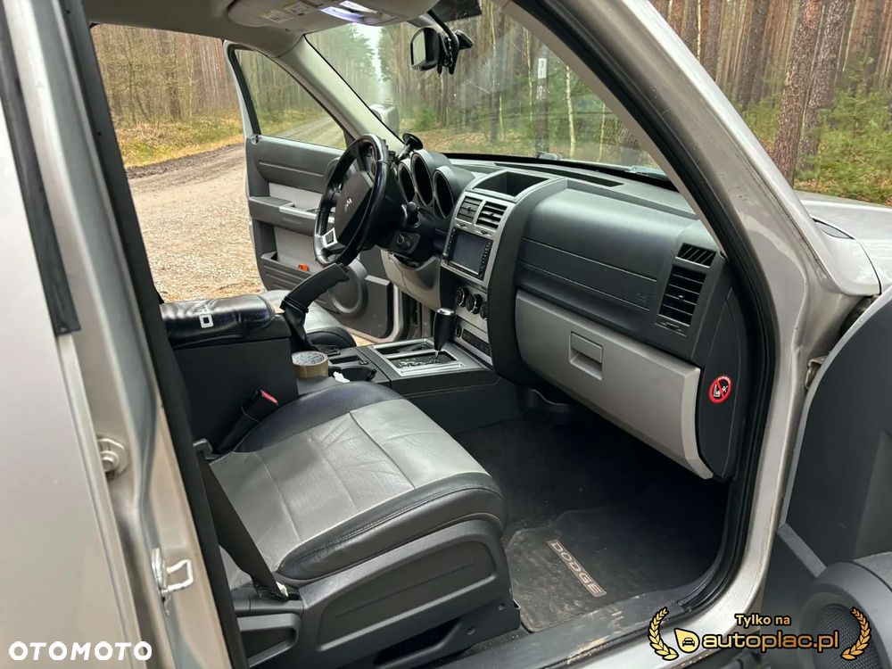 Dodge Nitro 2.8 CRD DPF Automatik SXT - 11