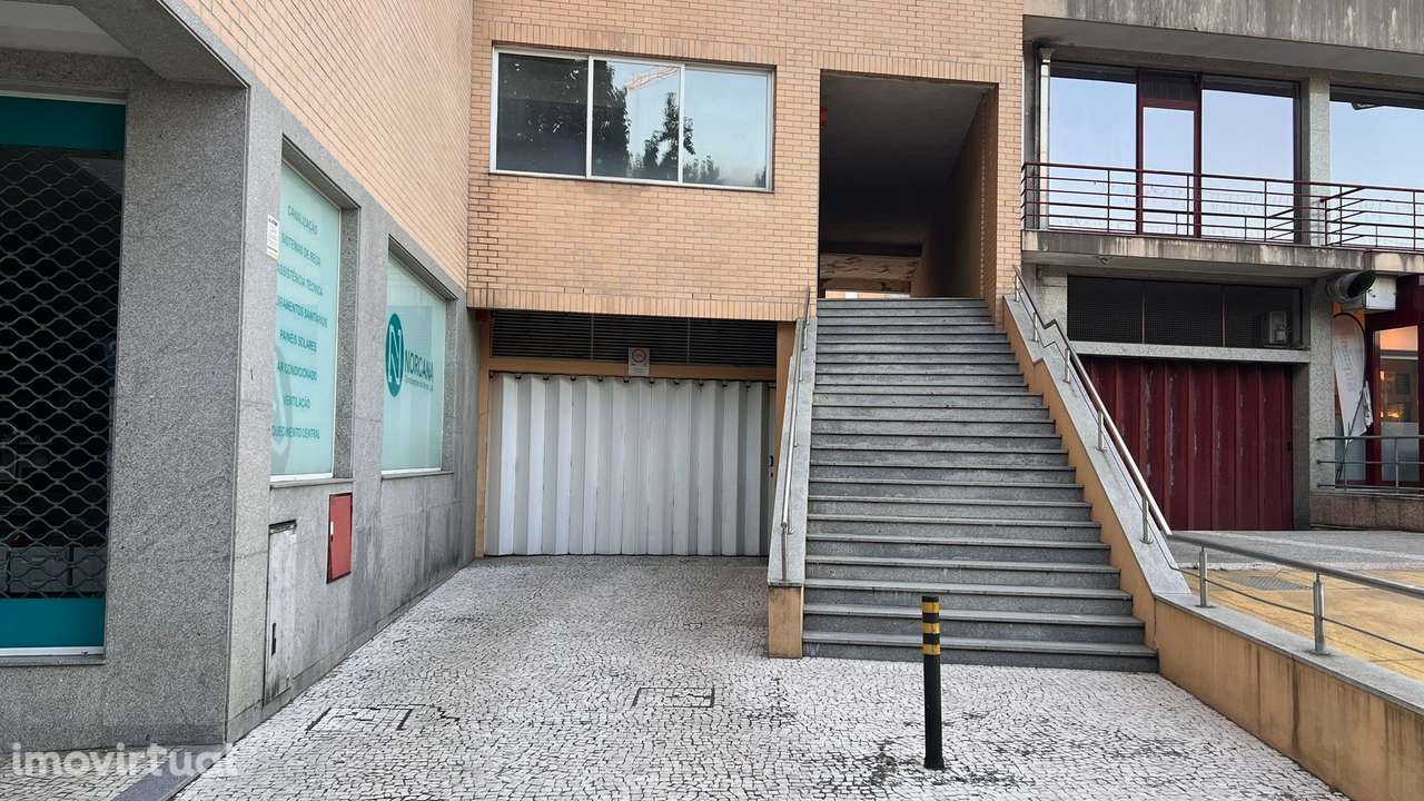 Garagem  Venda em Vila Nova de Famalicão e Calendário,Vila Nova de Fam - Grande imagem: 2/7