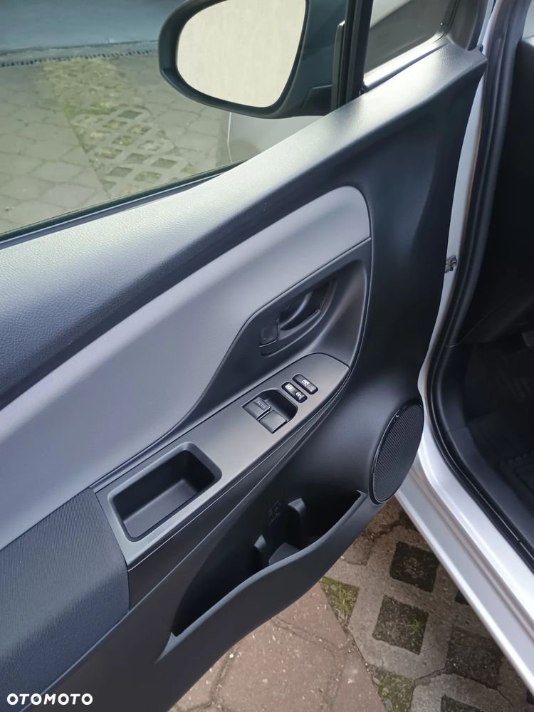 Toyota Yaris 1.5 Life - 15