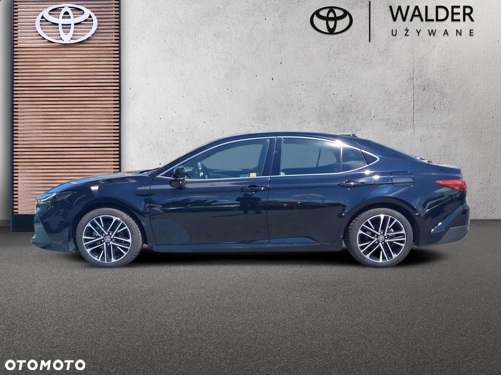 Toyota Camry - 2