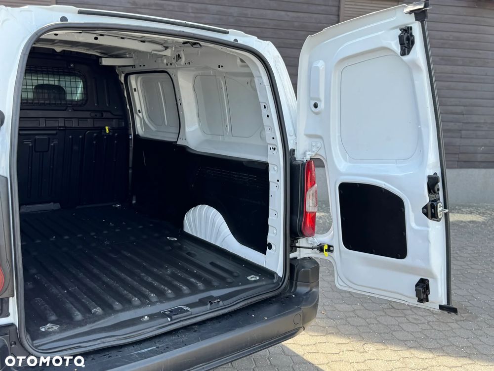 Toyota Proace City - 10