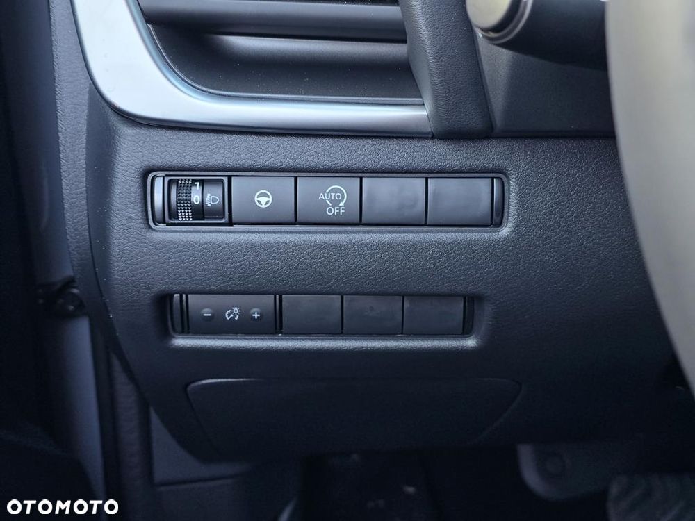 Nissan Qashqai 1.3 DIG-T mHEV N-Connecta Xtronic - 9