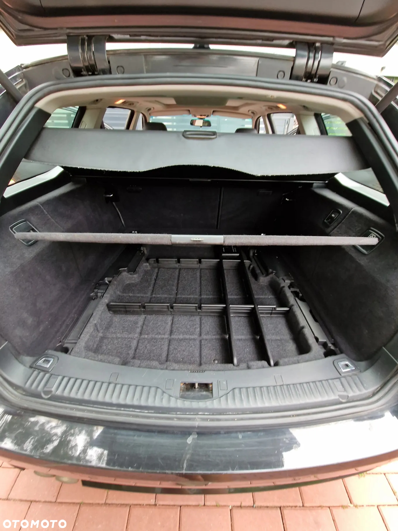 BMW Seria 5 545i - 24