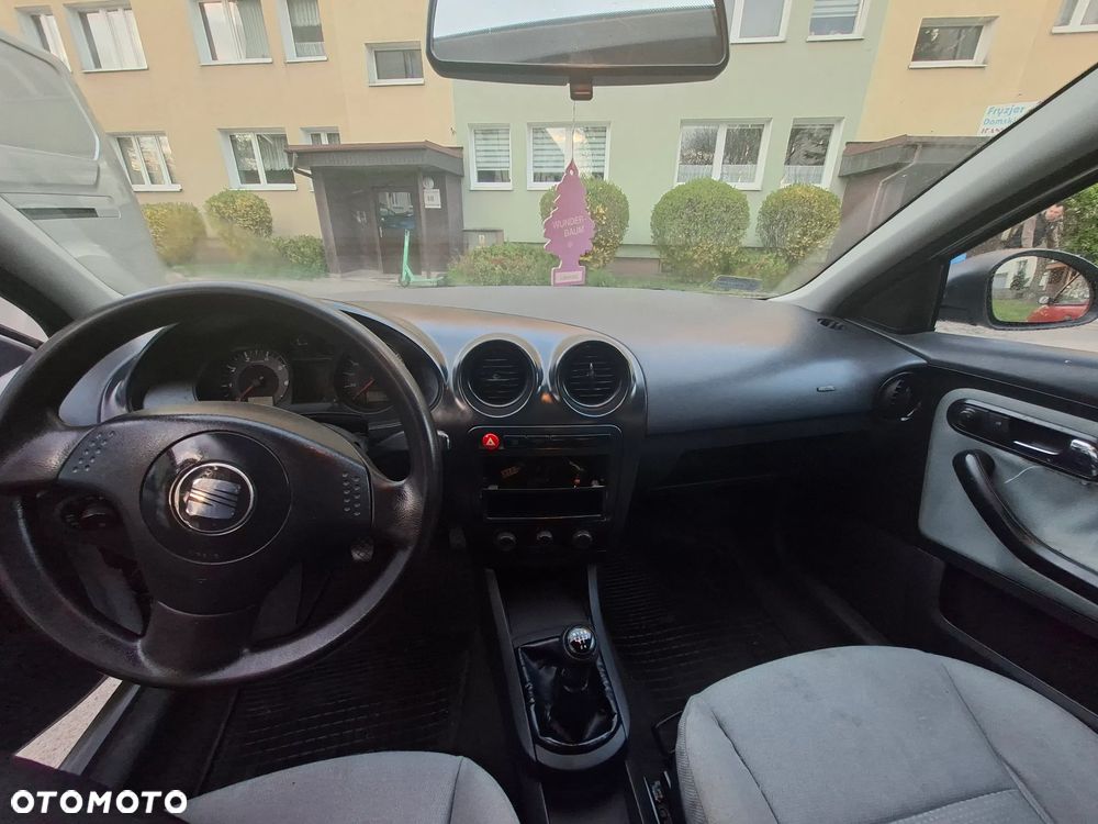 Seat Ibiza 1.4 16V Reference - 6