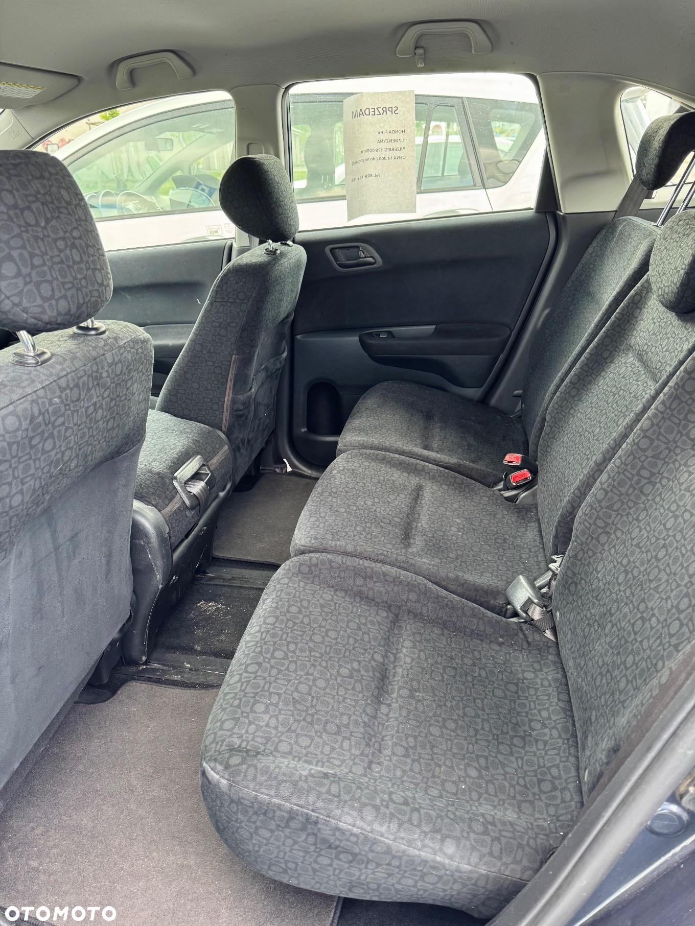 Honda FR-V - 4