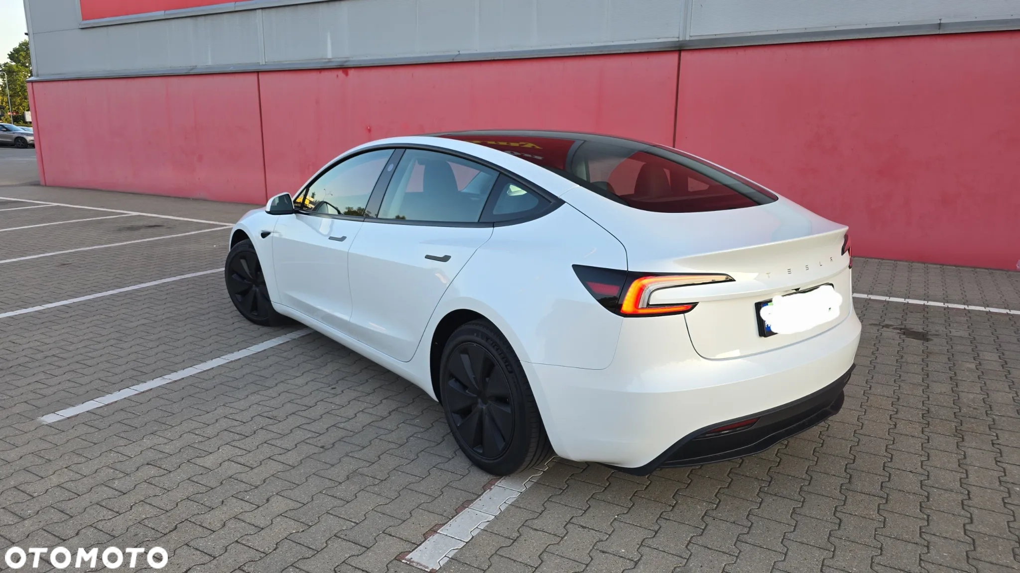 Tesla Model 3 Standard Range Plus - 2