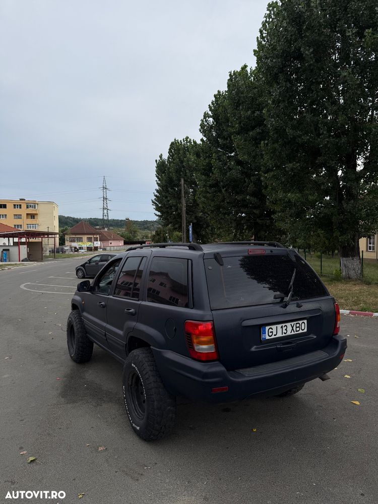 Jeep Grand Cherokee - 6