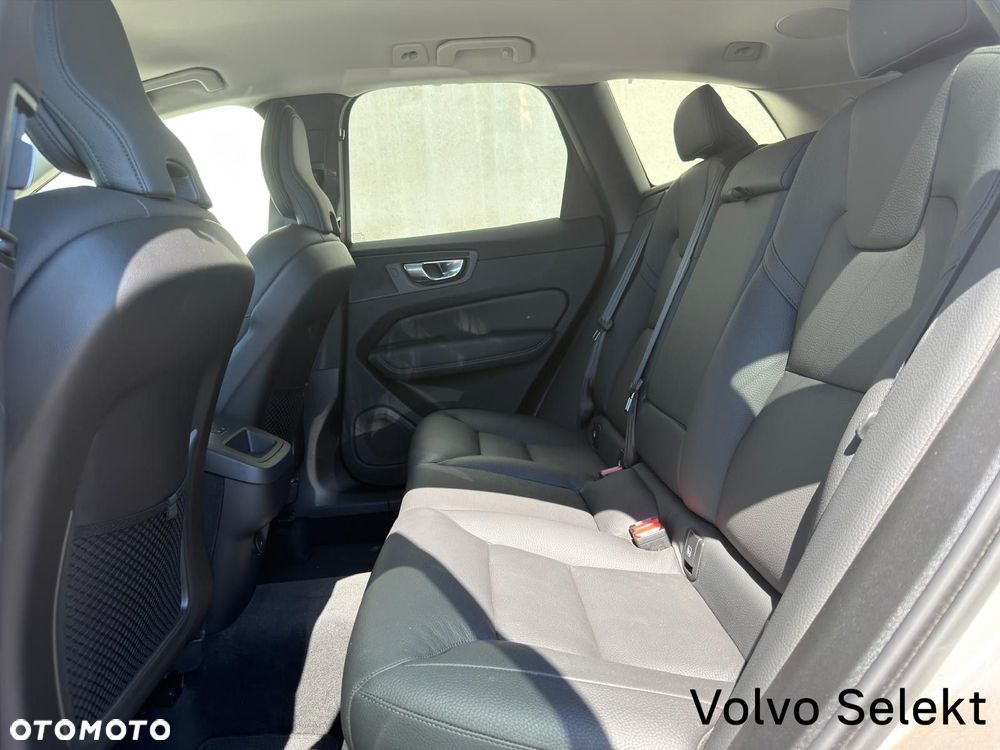 Volvo XC 60 - 33