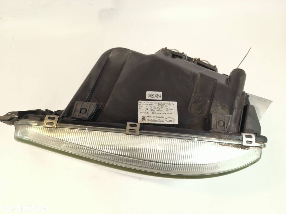 LAMPA LEWA PRZÓD MAN TGX 18.440 - 7