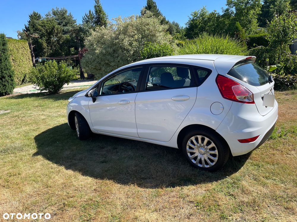Ford Fiesta 1.5 TDCi Ambiente - 3