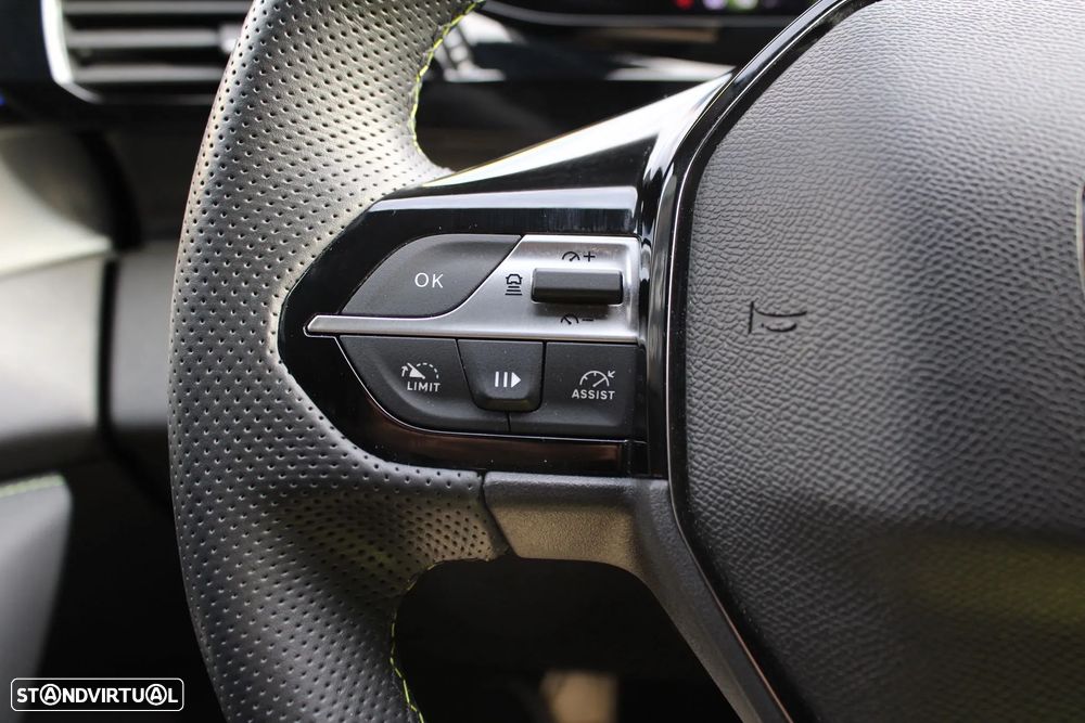 Peugeot 408 PureTech 130 EAT8 GT - 12