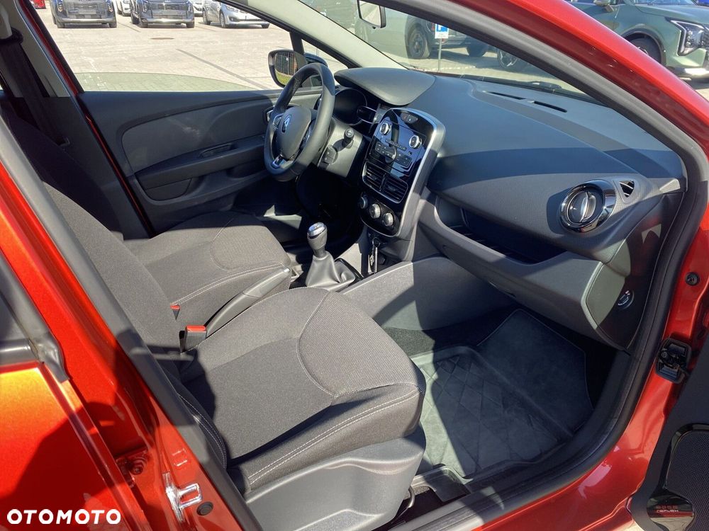 Renault Clio - 15