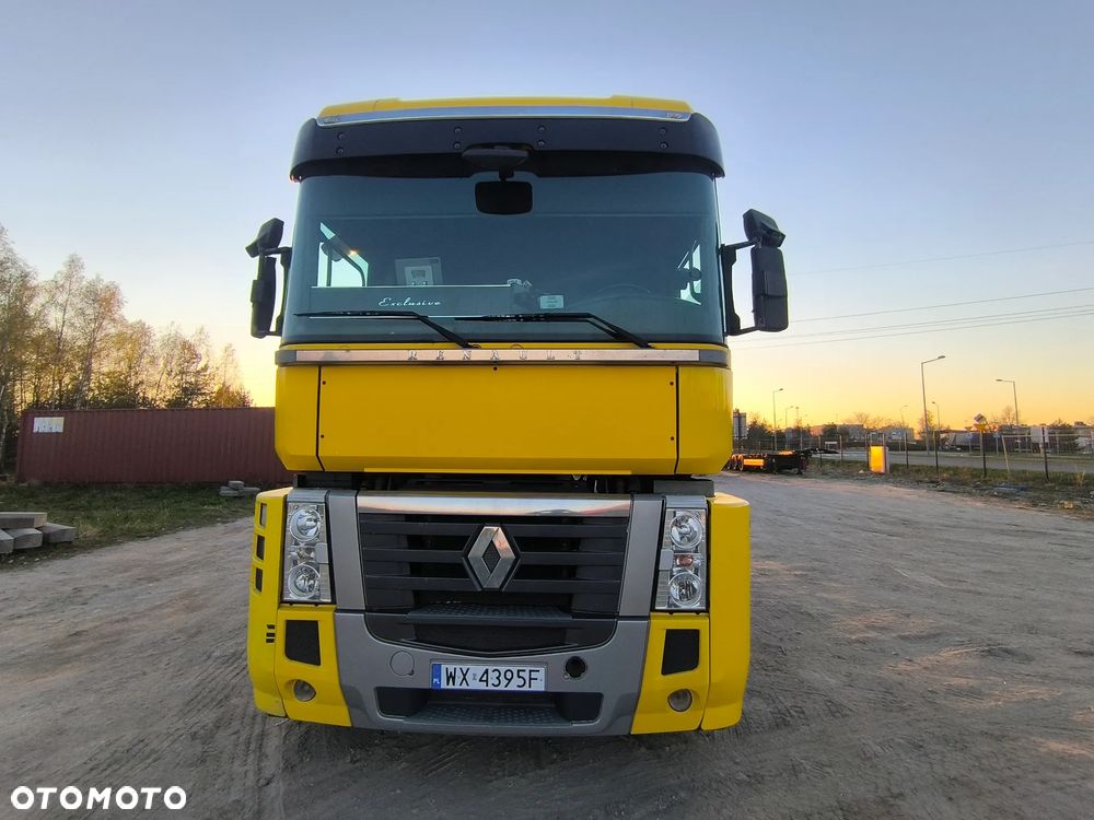 Renault MAGNUM - 15