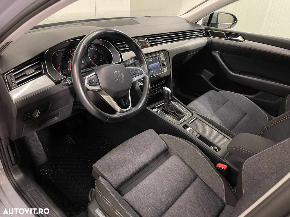 VOLKSWAGEN Passat 2023 — imagine 32