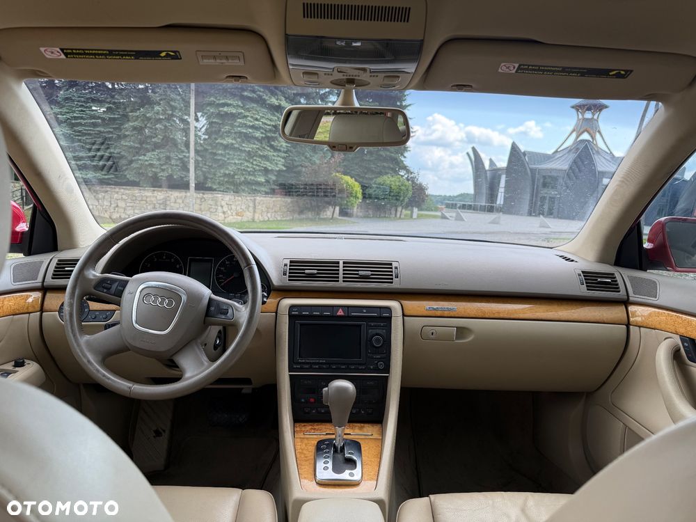 Audi A4 2.0 T FSI quattro tiptronic - 10