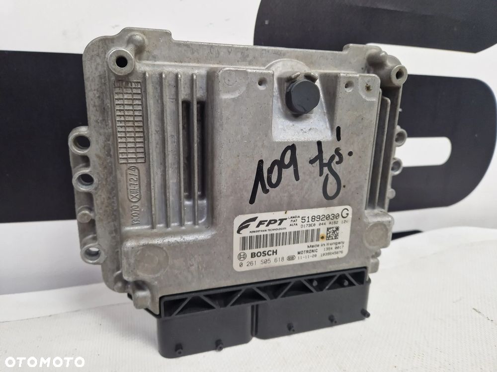 Centralka sterownik komputer silnika Alfa Romeo Giulietta 1.75 1.8 TBI 0261S05618  51892030 - 2