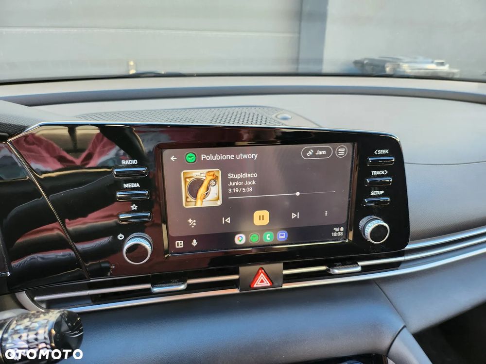 Hyundai Elantra 1.6 Smart - 28