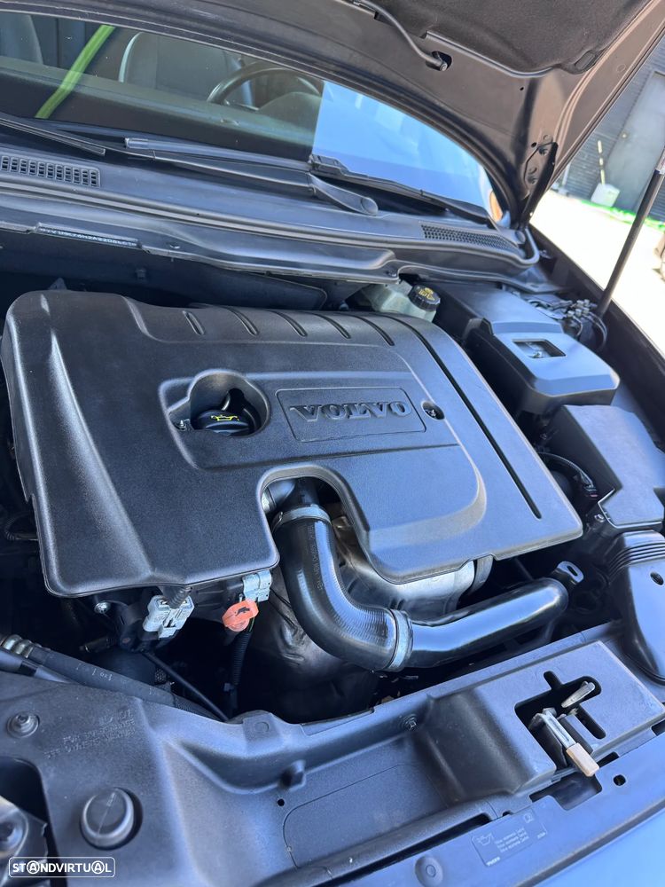 Volvo C30 1.6 D - 17