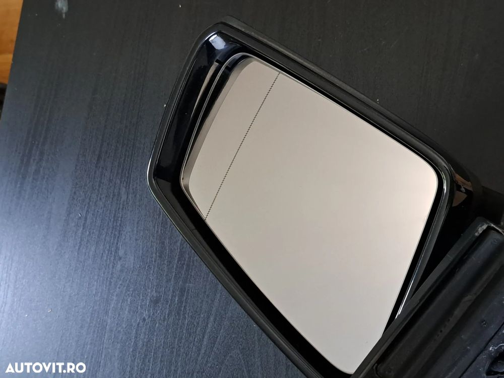 Oglinda exterioara retrovizoare stanga cu lumina ambientala si sticla electrocrom, dreapta electrica  ( putin zgariata ) Originale Mercedes W204 facelift si W204 culoarea negru - 6
