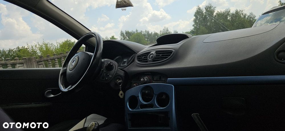 RENAULT CLIO III 05-09 1.2 16V  D4F 740 - ZDERZAK TYL TYLNI TEJ47 - 17