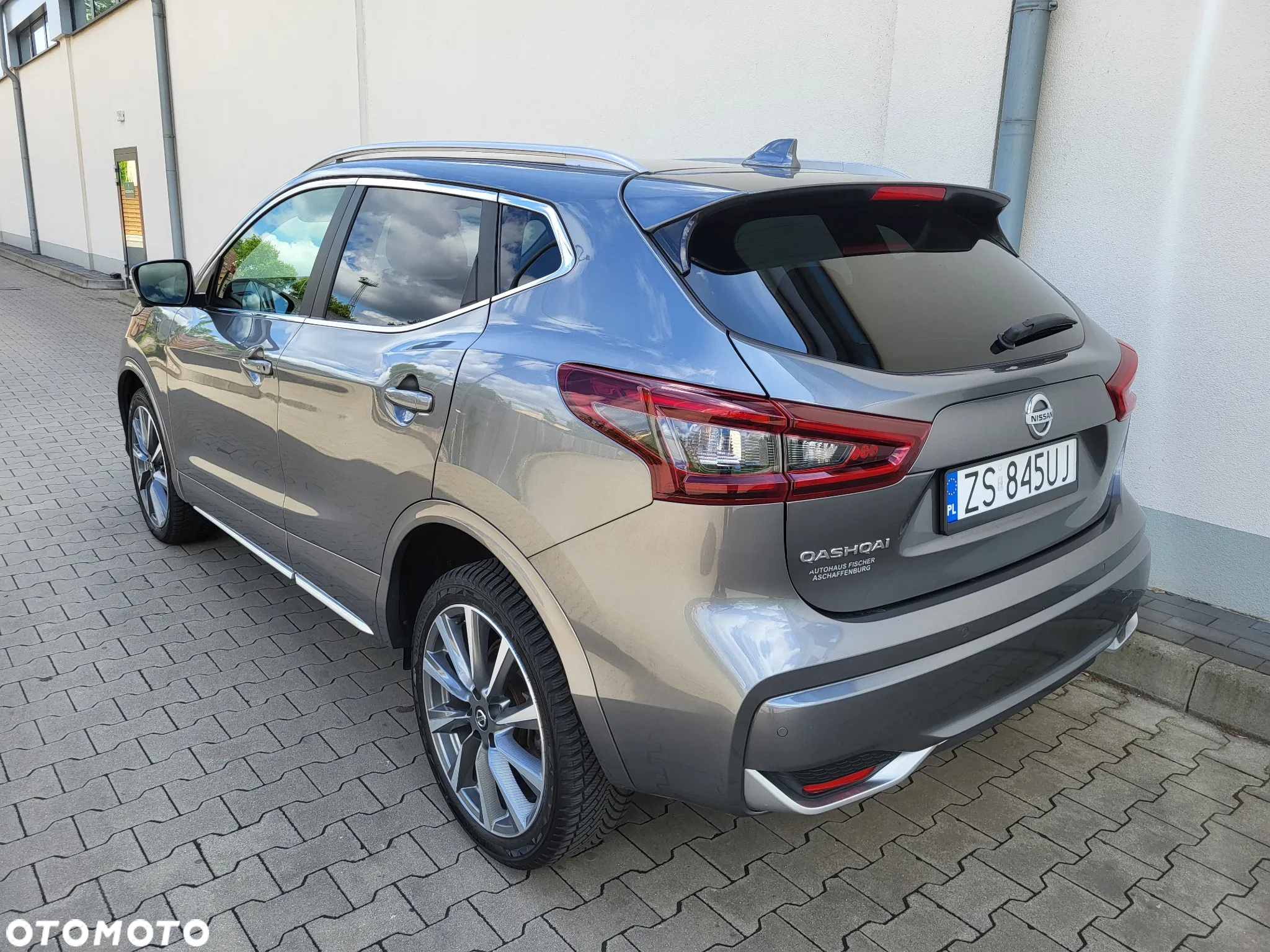 Nissan Qashqai 1.3 DIG-T DCT N-TEC - 6