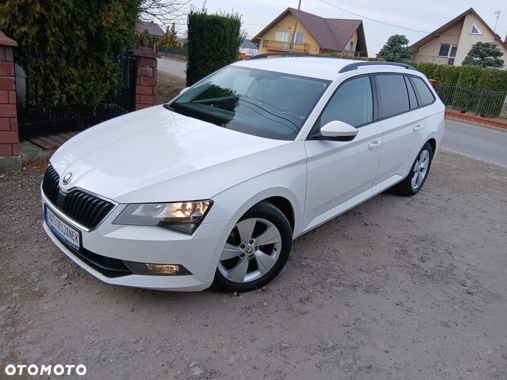 Skoda Superb 1.6 TDI Style - 9