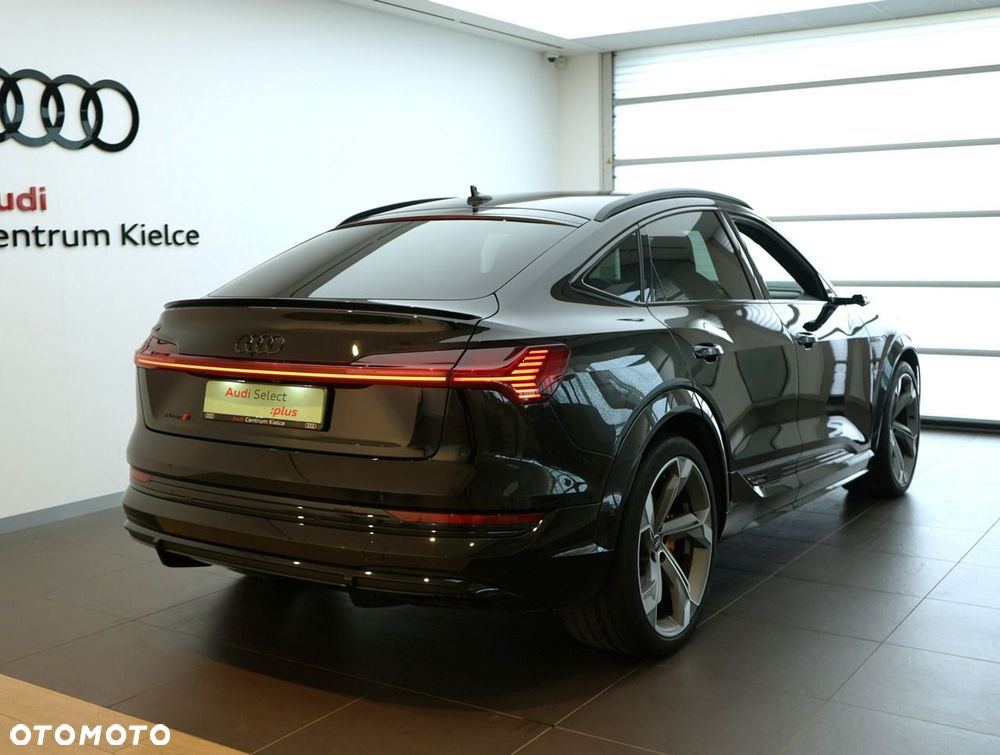Audi e-tron Sportback - 5