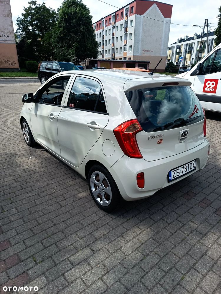 Kia Picanto 1.2 L - 8