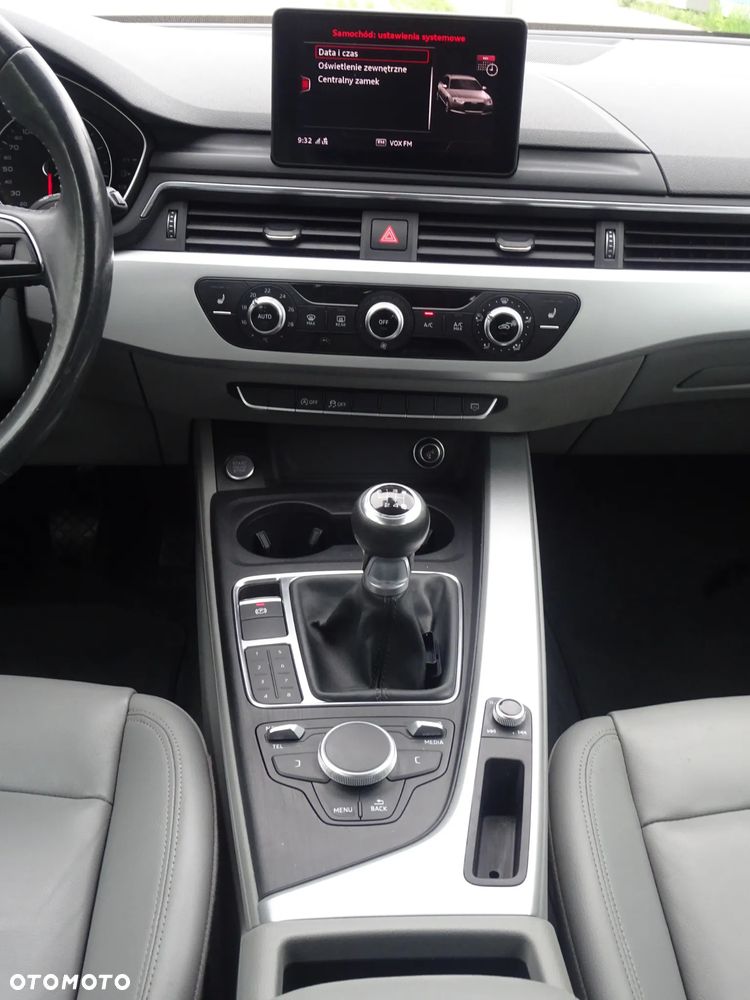 Audi A4 Avant 2.0 TDI - 24