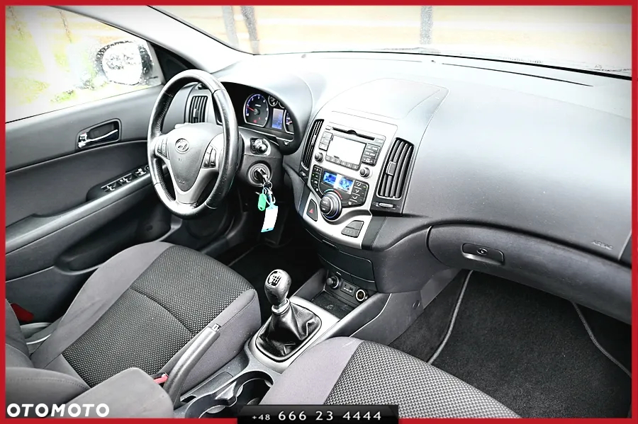 Hyundai i30 1.6 CRDI blue Comfort - 15