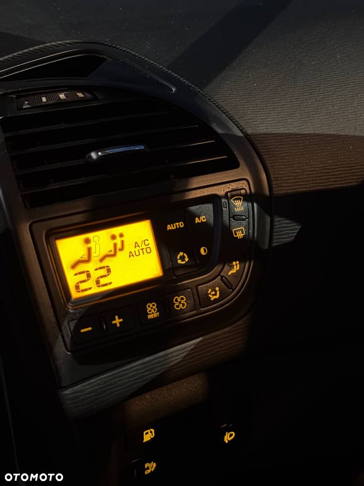 Citroën C4 Grand Picasso - 9