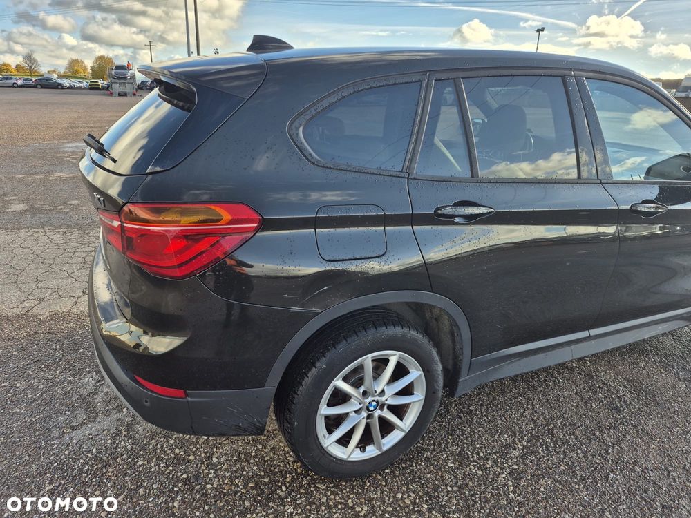 BMW X1 sDrive18i GPF Sport Line - 11