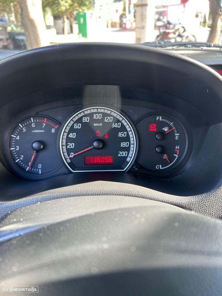 Suzuki Swift 1.3 16V GLX - 9